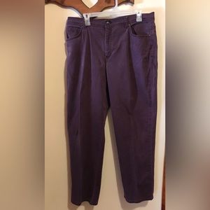 Gloria Vanderbilt Jeans, Size 16 average